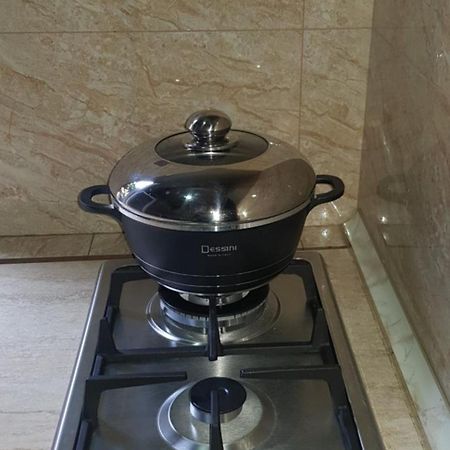 Apartment Izabella Tbilisi Kamer foto