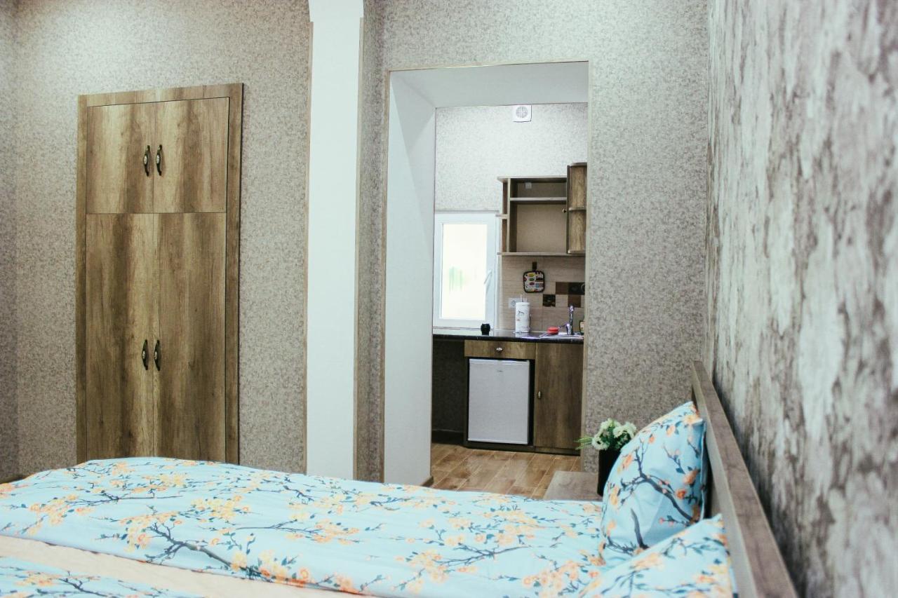 Apartment Izabella Tbilisi Buitenkant foto